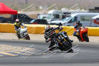 media/Apr-10-2022-SoCal Trackdays (Sun) [[f104b12566]]/Turn 2 (1135am)/